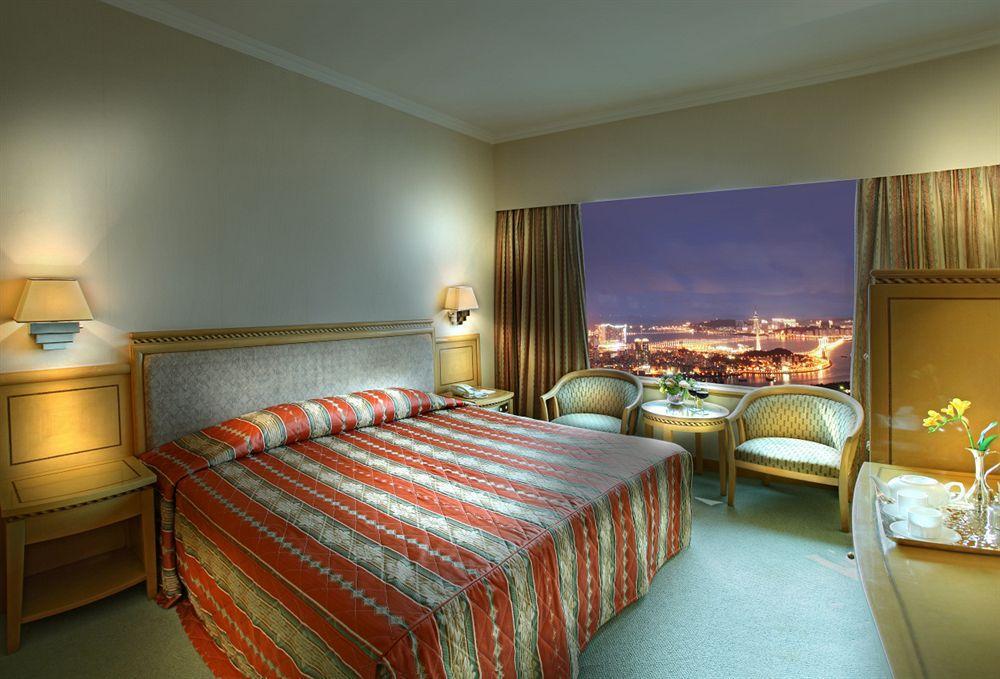 Hotel Golden Crown China Taipa  Esterno foto